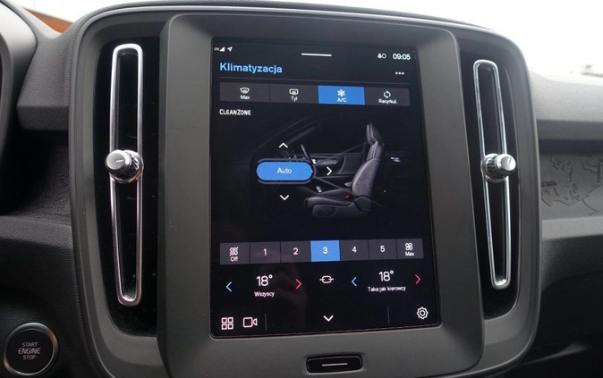 Volvo XC 40 cena 159900 przebieg: 9000, rok produkcji 2023 z Kosów Lacki małe 137